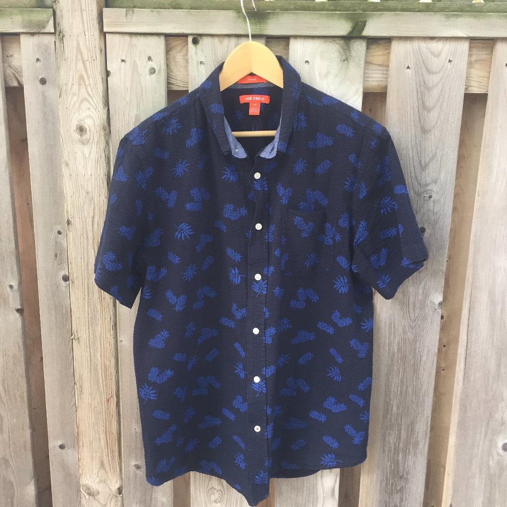 Joe Fresh men's blue tropical button down - size L